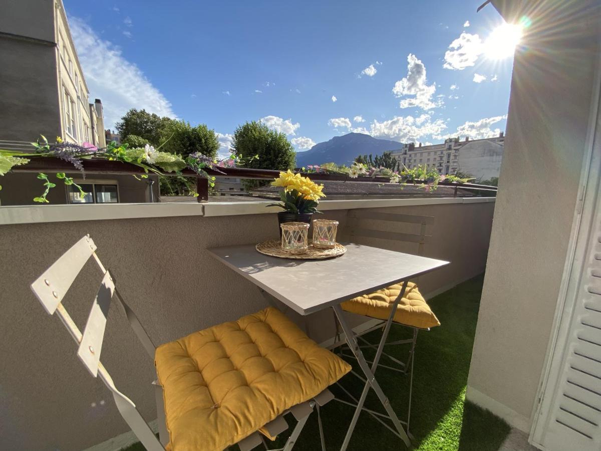 Le Bourget, Grand Appartement Proche Du Centre Grenoble Exteriör bild
